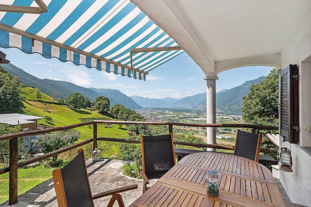 Ferienhaus La Torre Camorino Zewnętrze zdjęcie