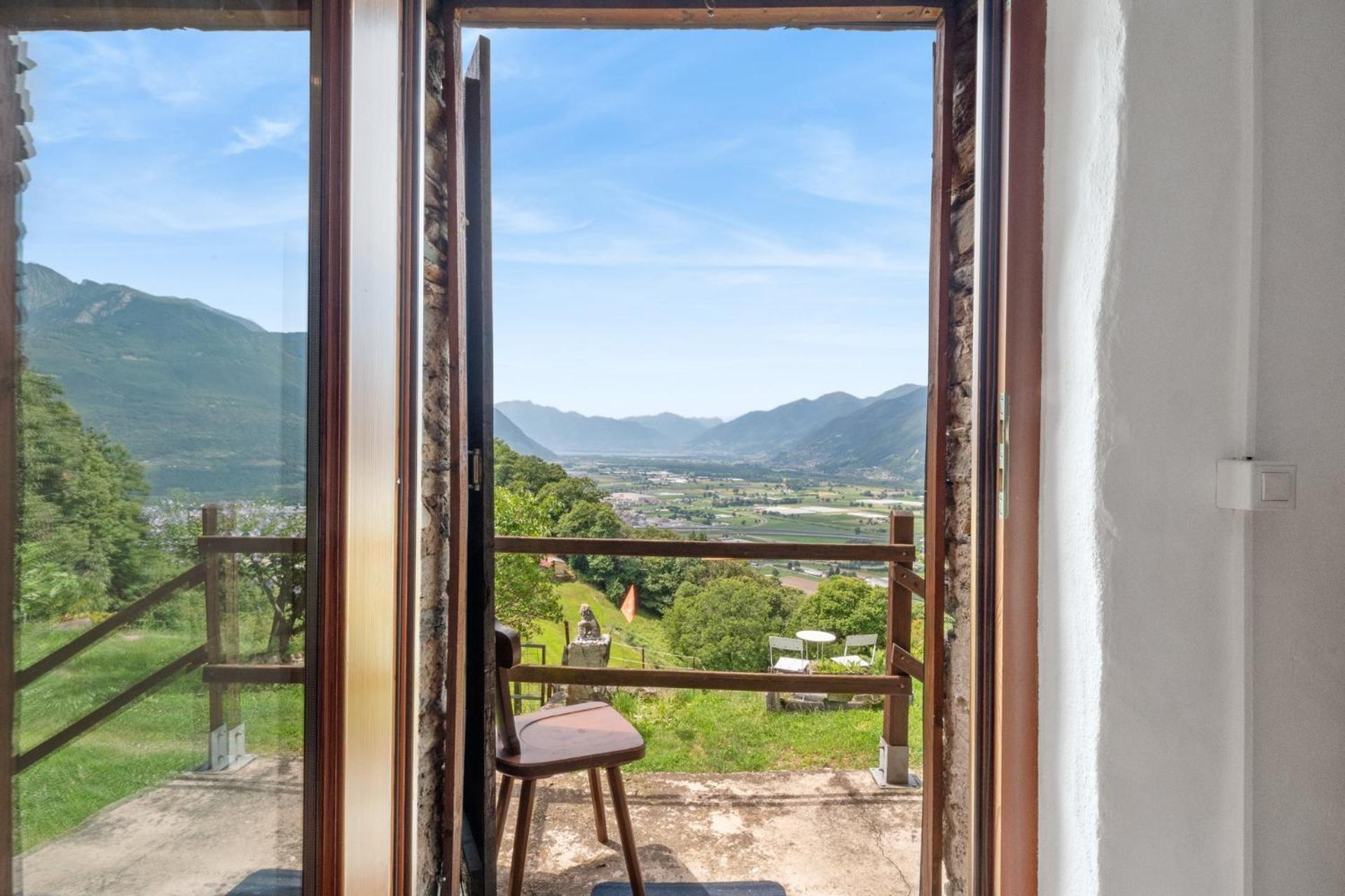 Ferienhaus La Torre Camorino Zewnętrze zdjęcie